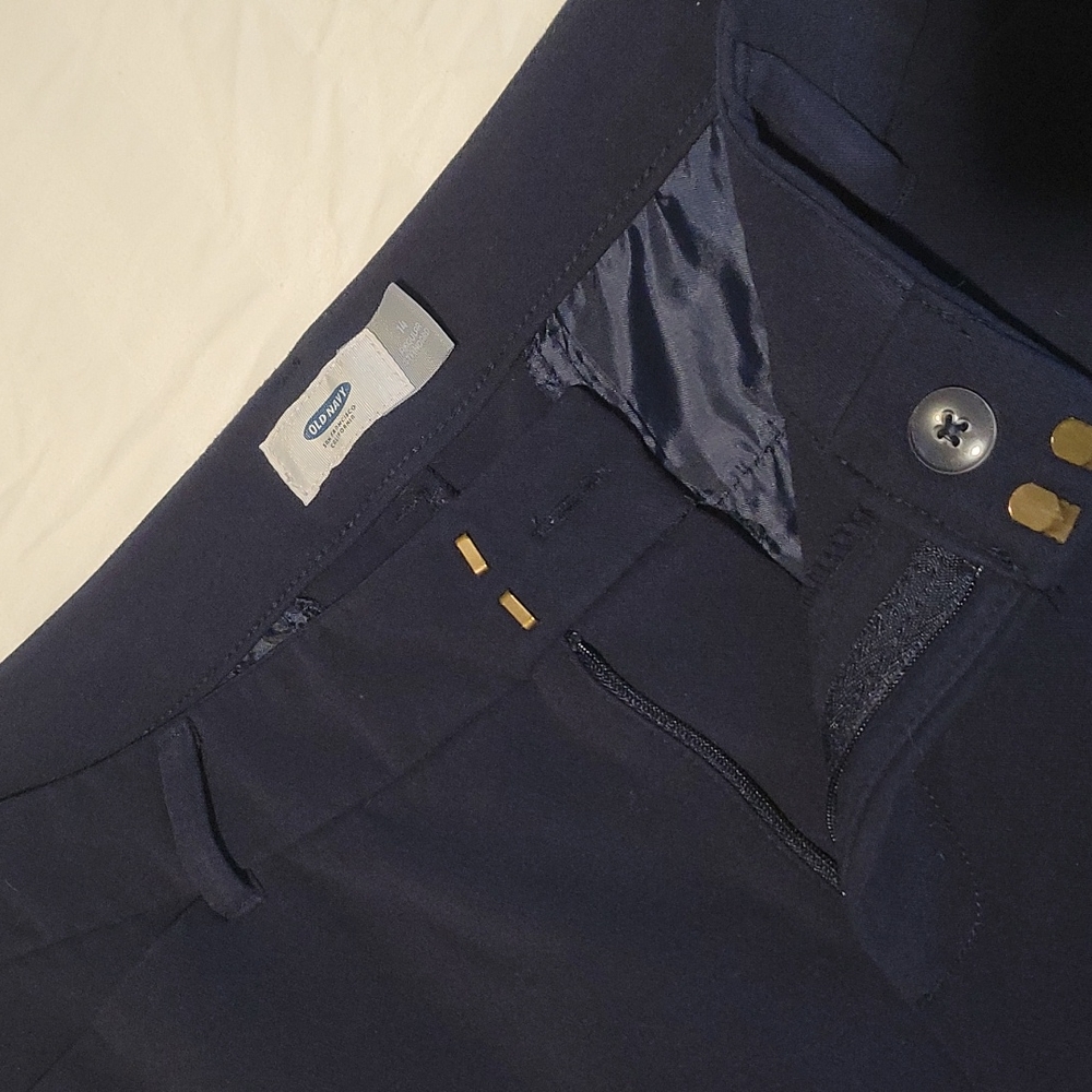 Old Navy Size 14 Trousers